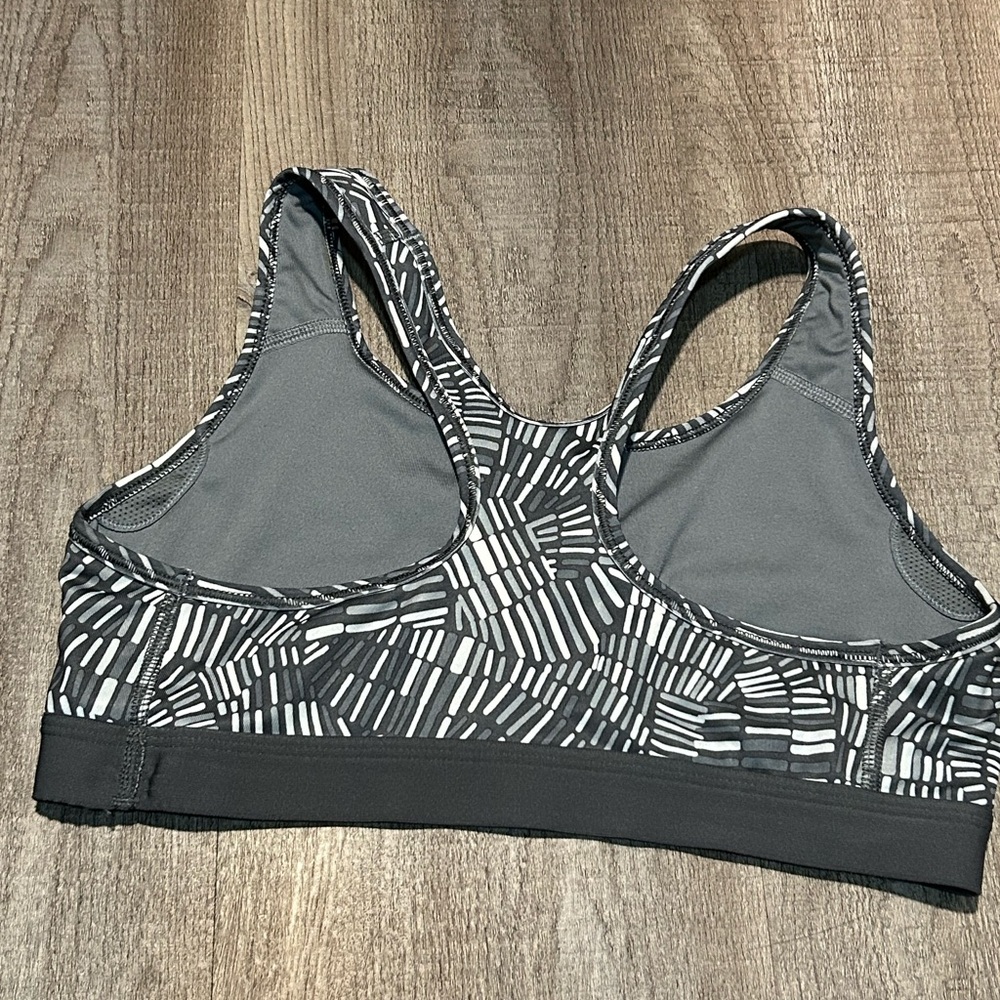 Nike Pro Black and Gray Patterned Sports Bra - Picture 2 of 5